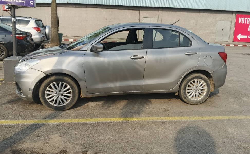 Suzuki Dzire Gris